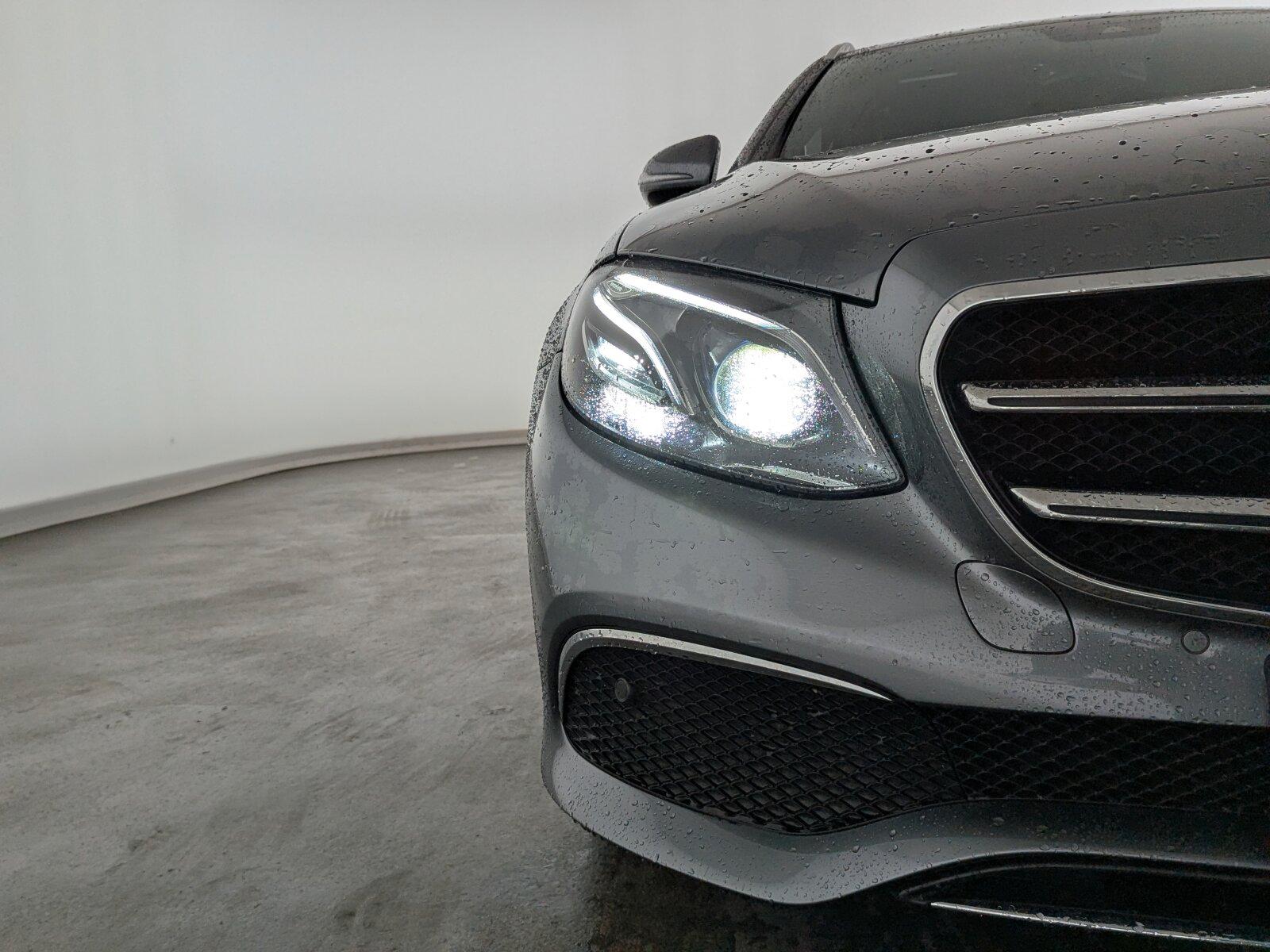 Mercedes-Benz E 450 T Avantgarde 4Matic LED+NAVI+AHK+SHZ+RFK+