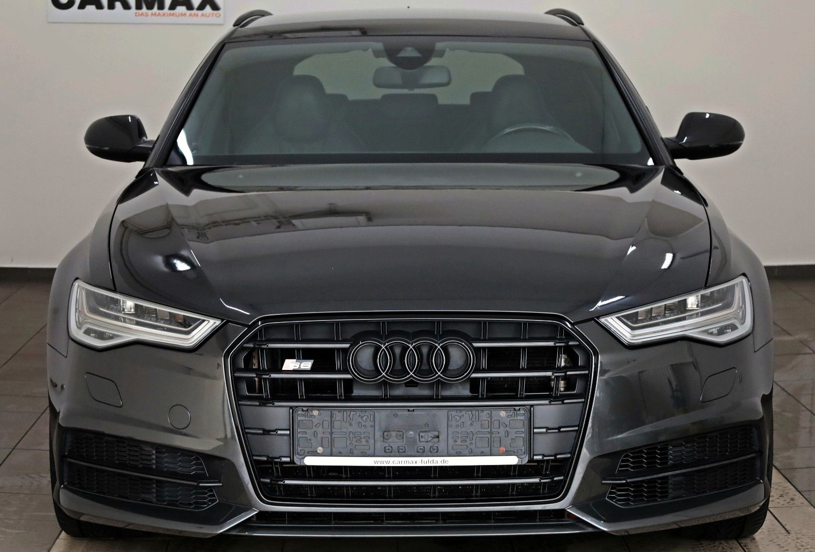 Fahrzeugabbildung Audi S6 Avant 4.0 TFSI quattro Leder,Navi,Matrix-LED