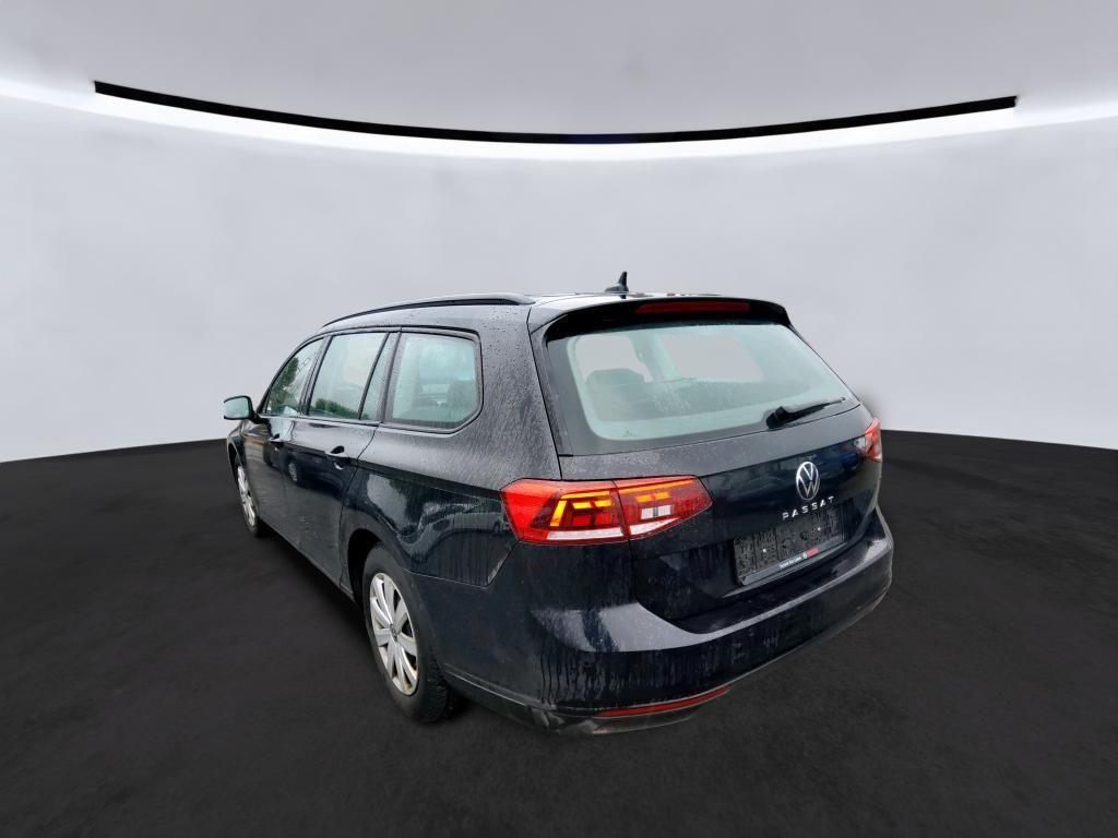 Volkswagen Passat Variant 2.0 TDI DSG Navi LED ACC LaneAssi
