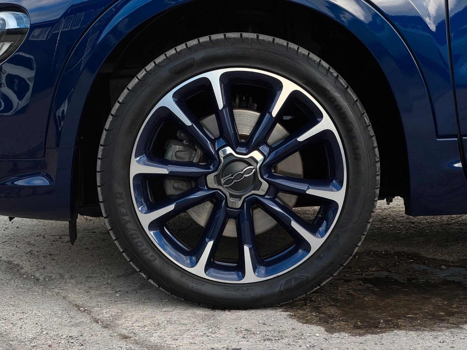 Fahrzeugabbildung Fiat 500X 1.3 FF Yacht Club Capri Faltdach CarPl. CAM