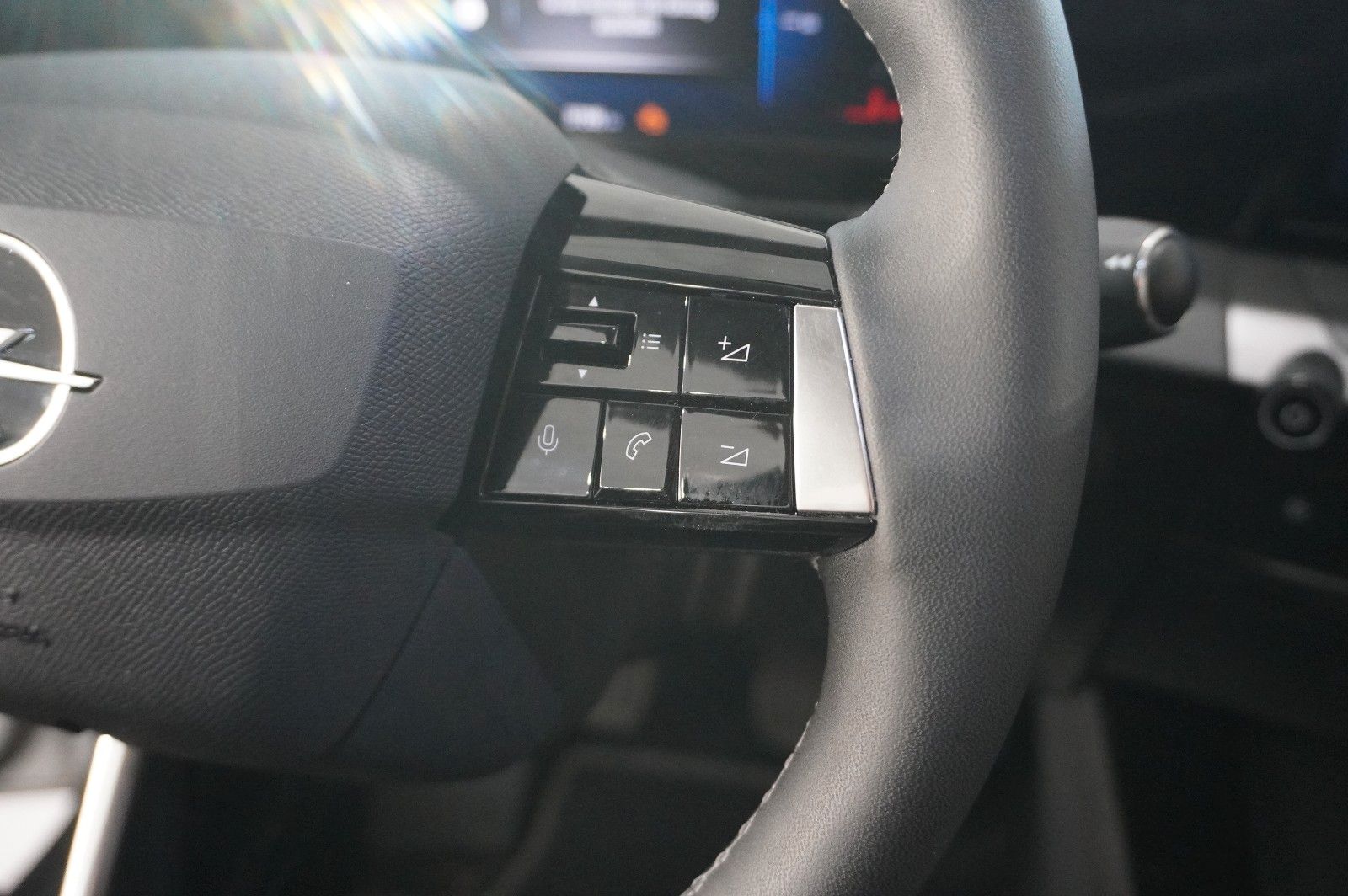Fahrzeugabbildung Opel Astra L ST 1.2T ENJOY NAVI/LED/KAMERA/VIRT/DAB+