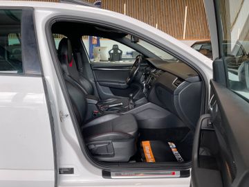 Skoda Octavia Combi RS *2.Hd*Xenon*Navi*
