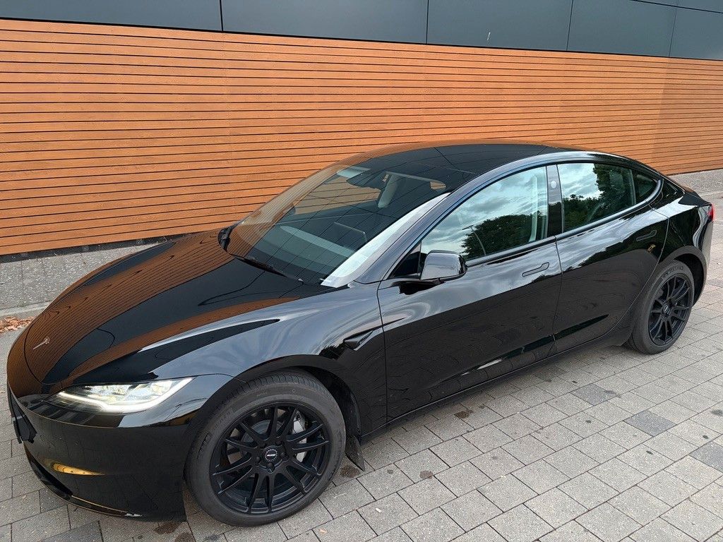 Image of Tesla Model 3