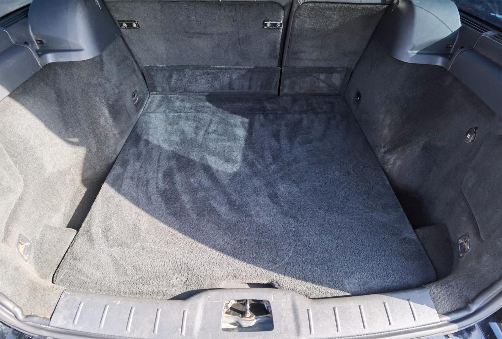 Volvo V50 2010 — photo 19