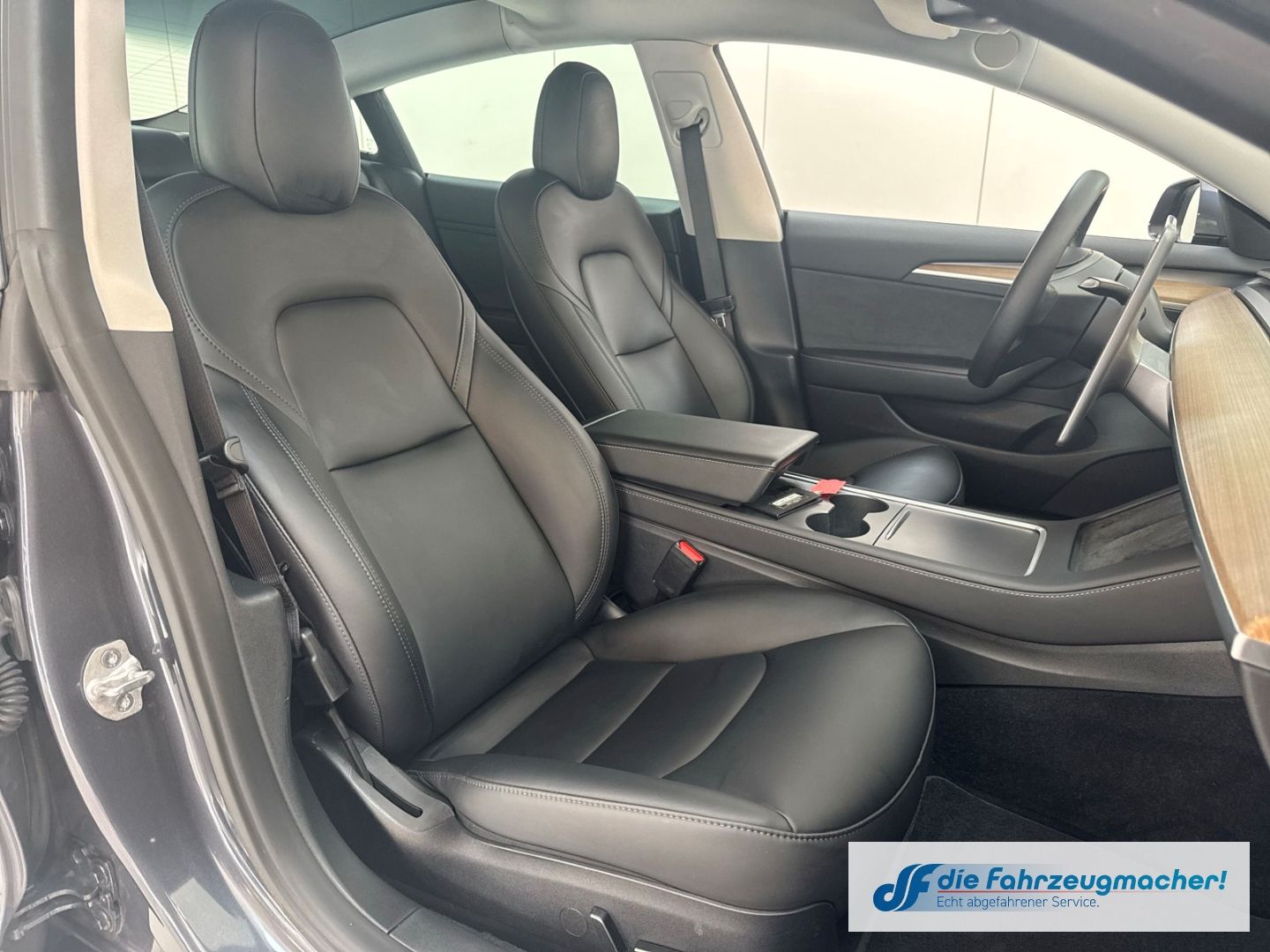 Fahrzeugabbildung Tesla Model 3 Long Range RWD Soundsystem ACC El. Heckk