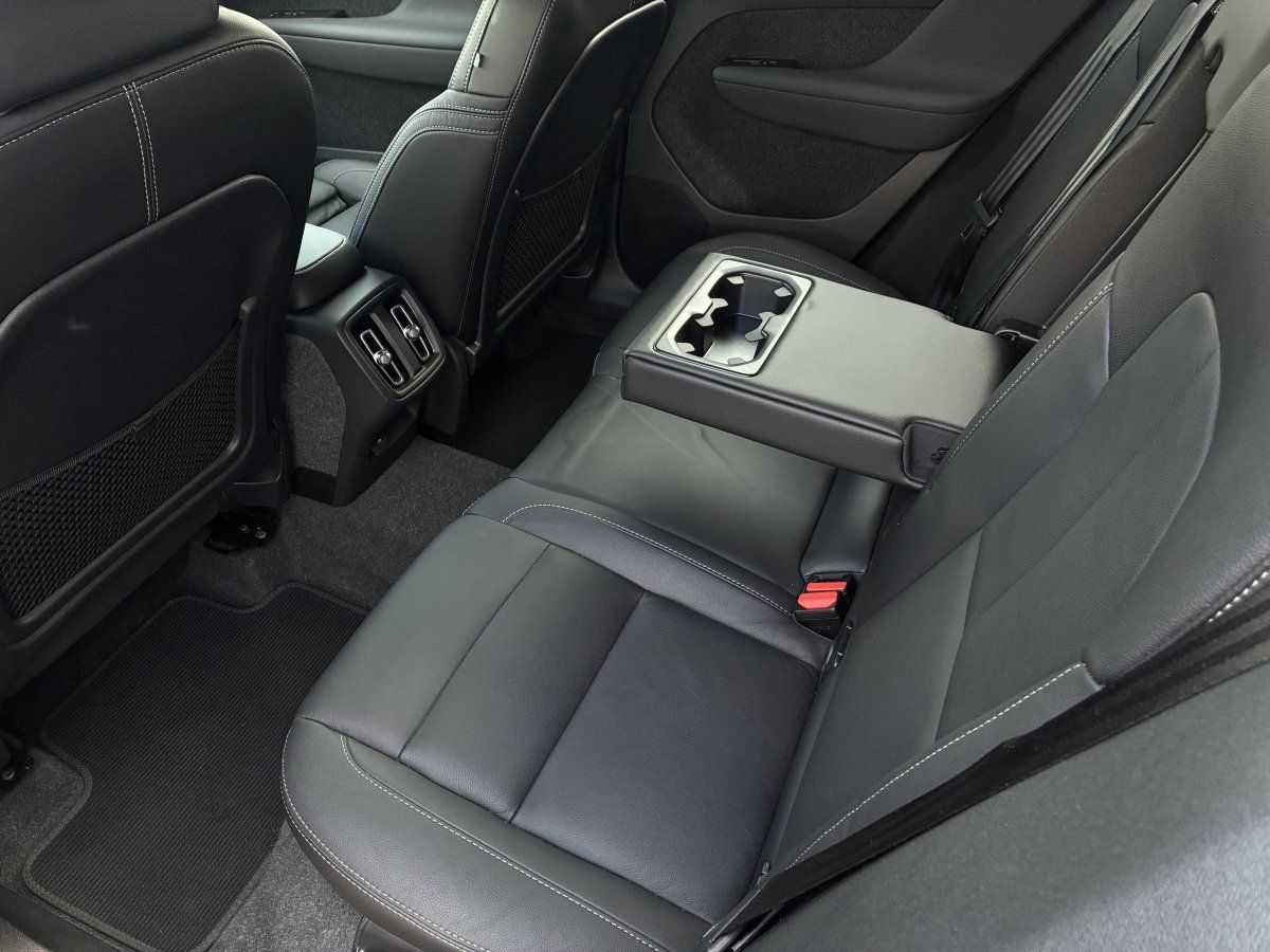 Volvo XC40 - Bild 12
