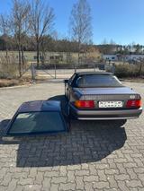 Mercedes-Benz SL 300 - Mercedes-Benz SL 300 aus 1992 mit Benzin-Antrieb