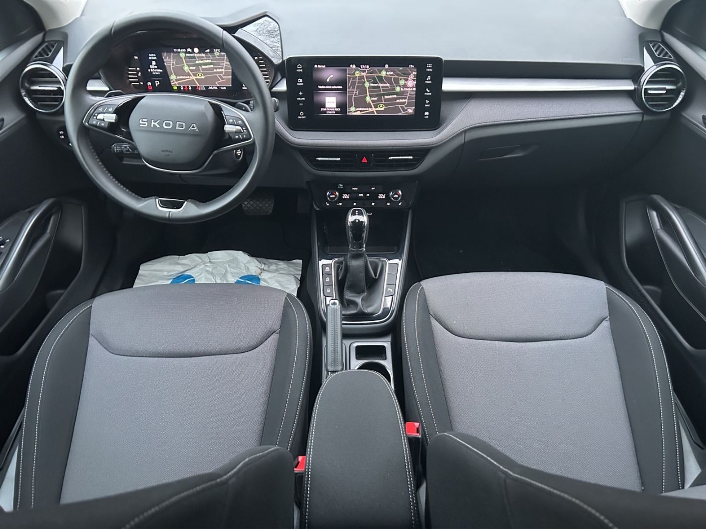 Fabia Lim. Selection 1.0TSI DSG 85kW LED GJR PDC