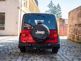 Jeep Wrangler Sport 2.4 - Jeep Wrangler: Rot