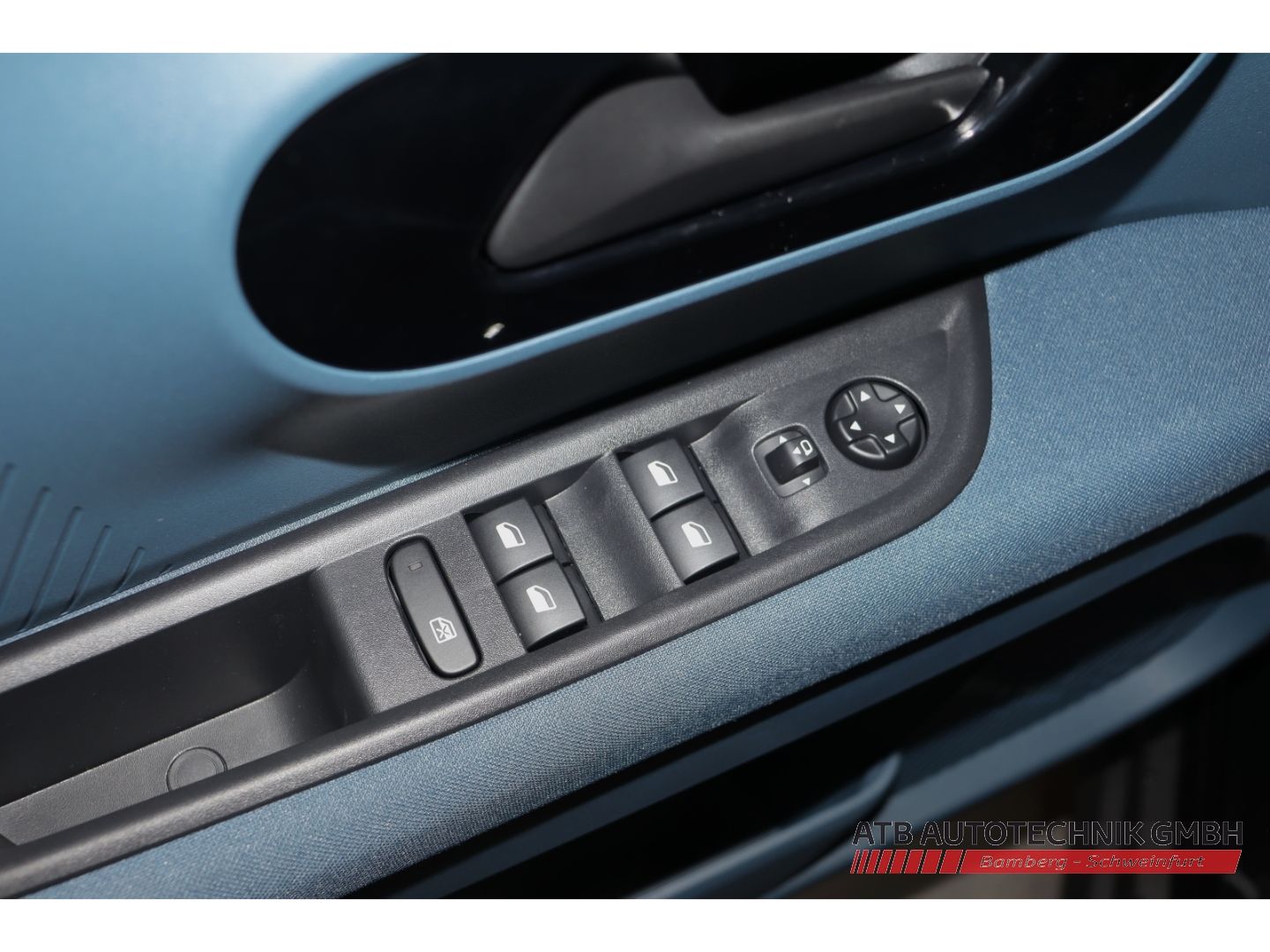 Fahrzeugabbildung Fiat Grande Panda Elektro 44kWh Batterie La Prima Win