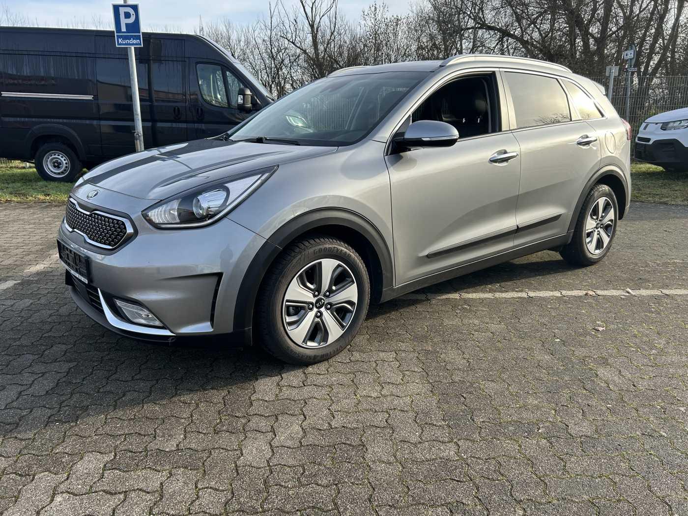 Kia Niro 1.6 GDI HEV Aut. Vision Driving-Assistance