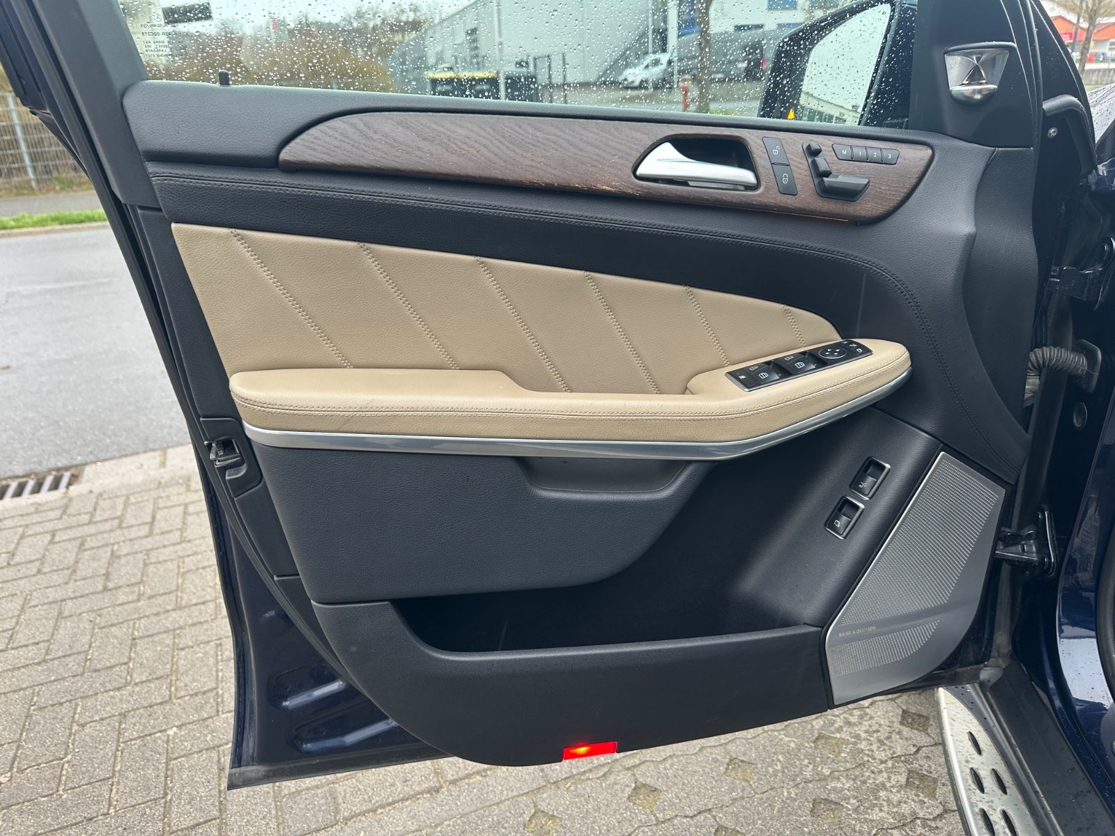 Fahrzeugabbildung Mercedes-Benz GL 500 4Matic AMG/7 Sitze/Navi/ILS/Pano/Kam/AHK