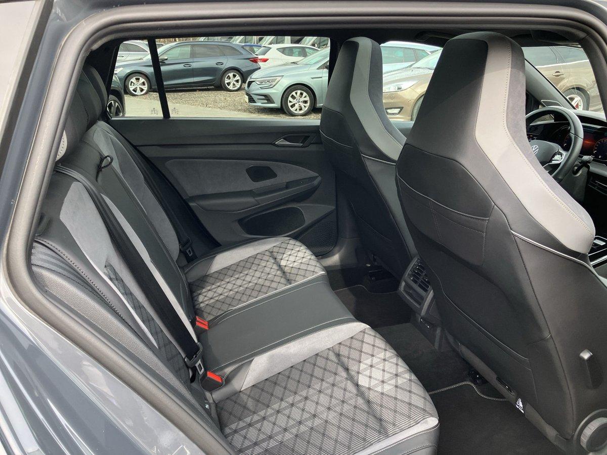 Volkswagen Golf VIII VARIANT 2.0TSI R-LINE 4MOTION LED+PANO, миниатюра 26