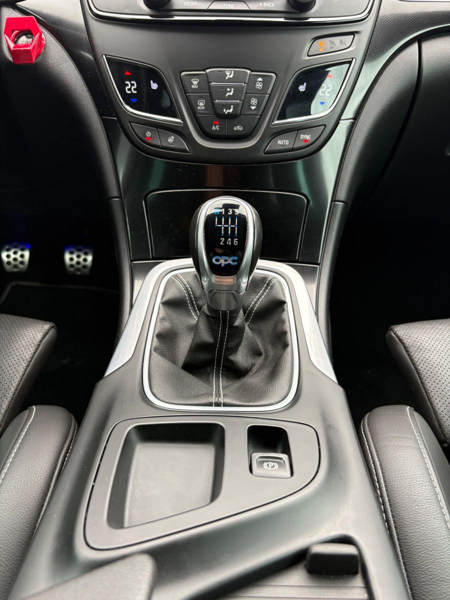 Opel Insignia OPC 4x4 UNLIMITED SPUR/TOT/NAVI/ACC/SZH
