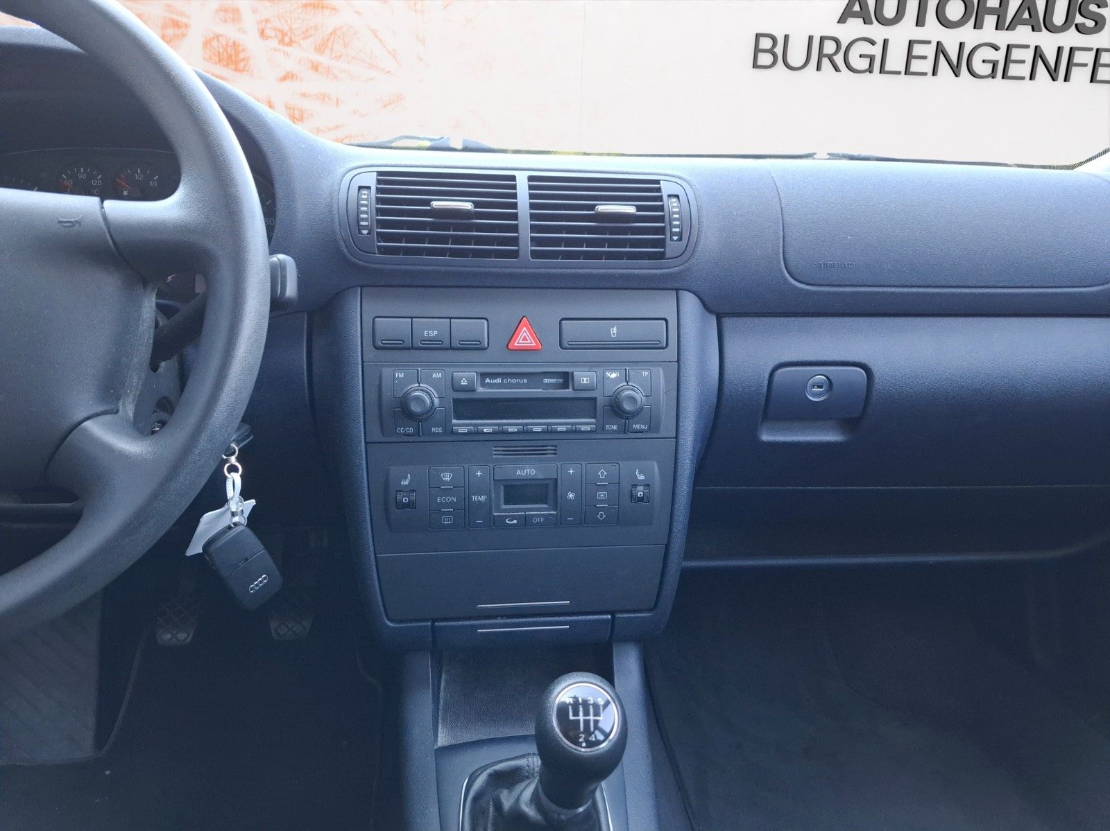 Fahrzeugabbildung Audi A3 1.6 Ambiente ! SHZ ! Klimaautom. ! 2te Hand !