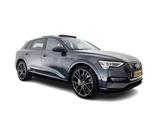 Audi e-tron 55 quattro advanced 95 kWh [3-Fase] {SOH- - mit Elektro-Antrieb: Grau, Vollleder