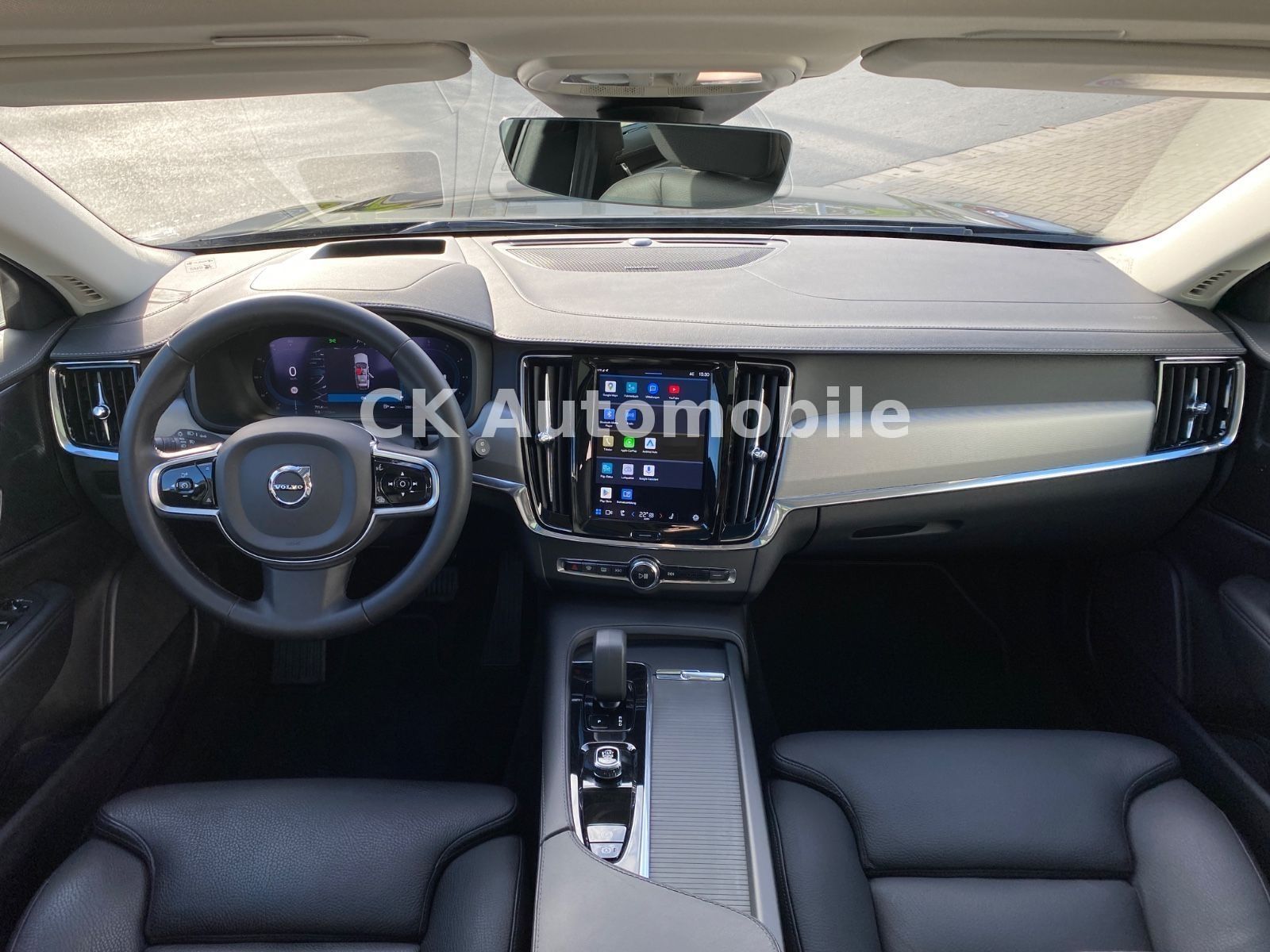 Fahrzeugabbildung Volvo V90 B5 Ultimate Dark AWD/BLIS/Pano/Head-Up/AHK