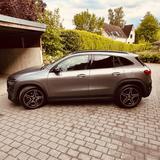 Mercedes-Benz GLA 200 d 4MATIC DCT -