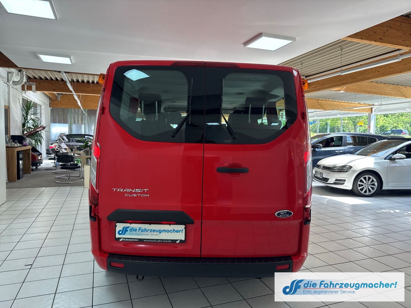 Fahrzeugabbildung Ford Transit Custom Tourneo 320 L1 Trend 2.0 TDCi EU6