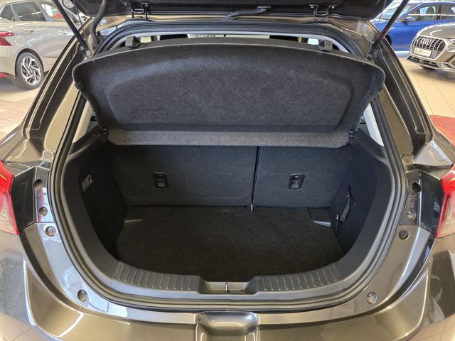 MAZDA 2 — Foto 7