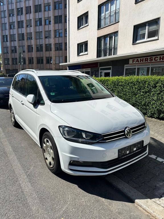 Image of Volkswagen Touran