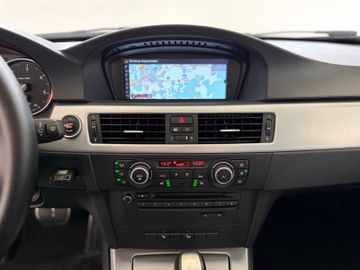 BMW 330 - 12
