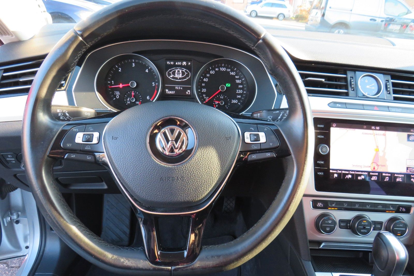 Fahrzeugabbildung Volkswagen Passat Variant Comfortline TDI DSG AHK NAVI