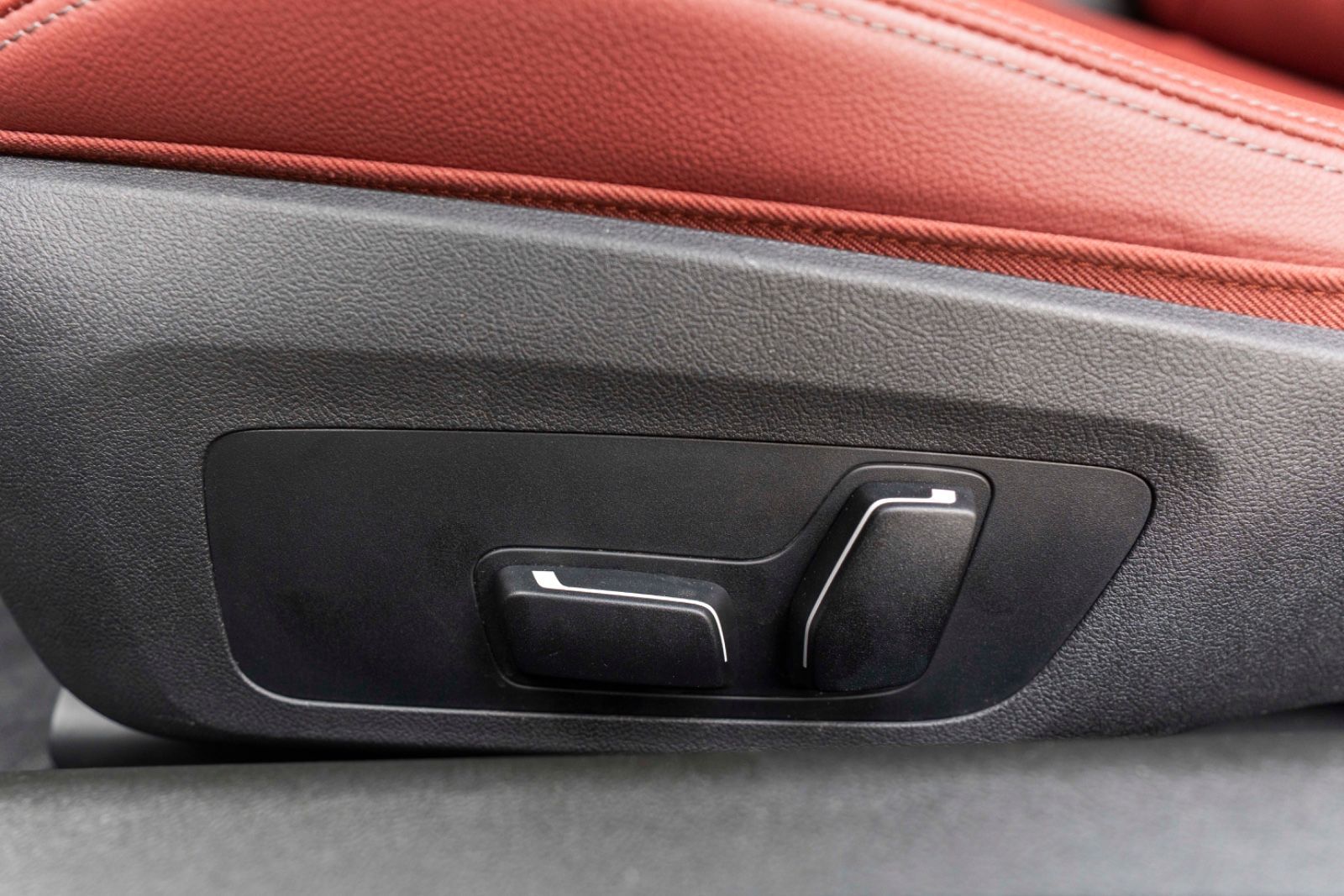 Fahrzeugabbildung BMW 230I M-SPORT KAM CARPLAY LED CARBON H&K M