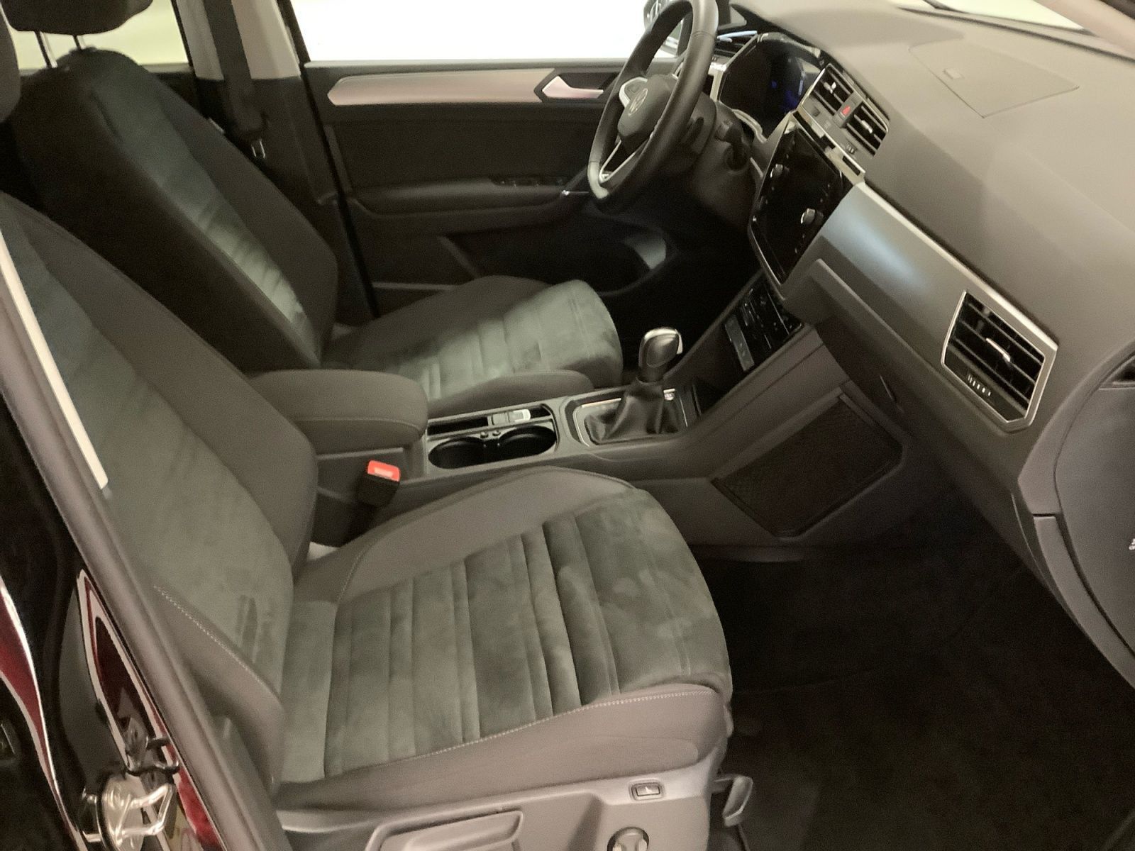 Touran Comfortline R-Line Black Style 1,5 TSI 11