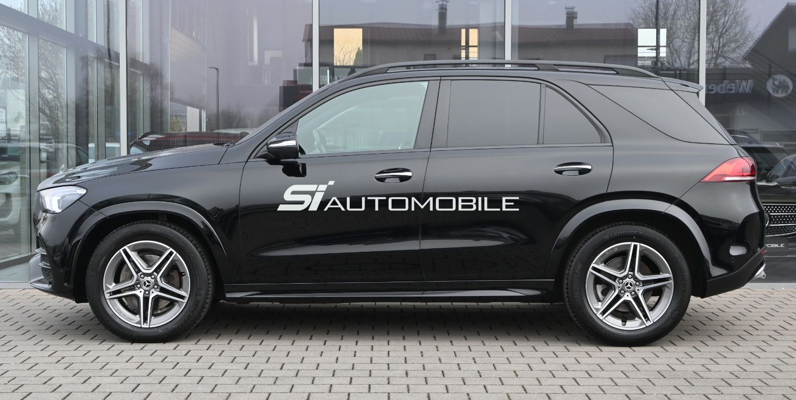 Fahrzeugabbildung Mercedes-Benz GLE 400 d 4MAT. AMG °ACC°AHK°STANDHZ°HUD°NIGHT°