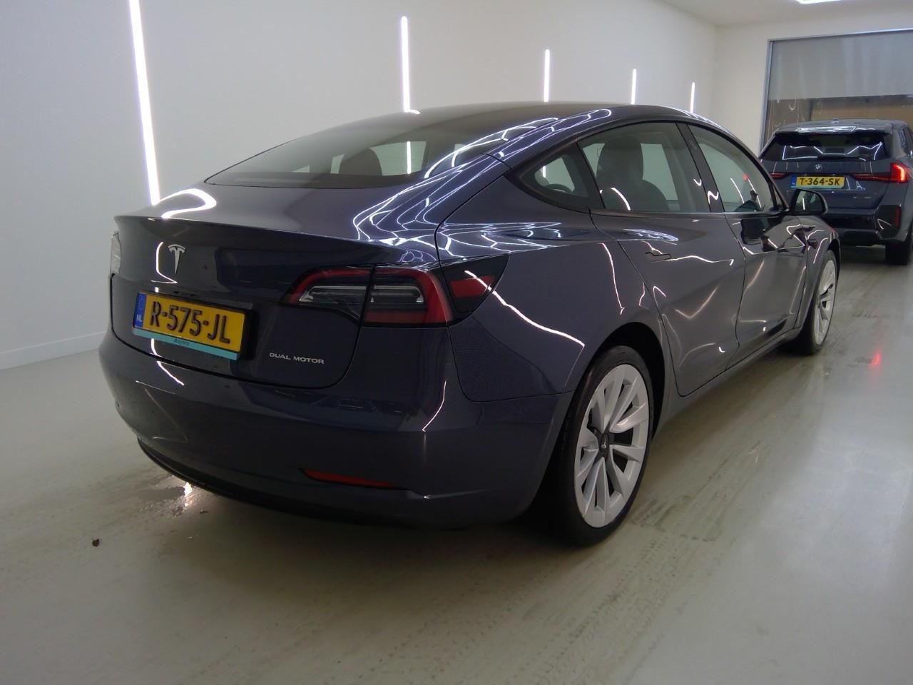 Tesla Model 3 Long-Range AWD 351pk 75 kWh 93,6% SoH UP imagem 3