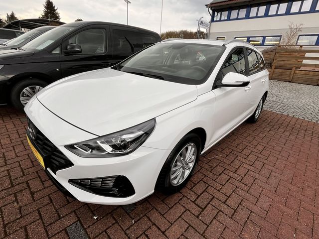 Hyundai i30 CW 1.0 T-GDI Alu 15" NSW RFK SHZG