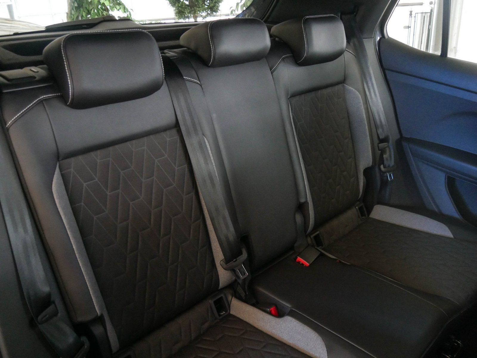 Volkswagen T-Cross - Bild 4