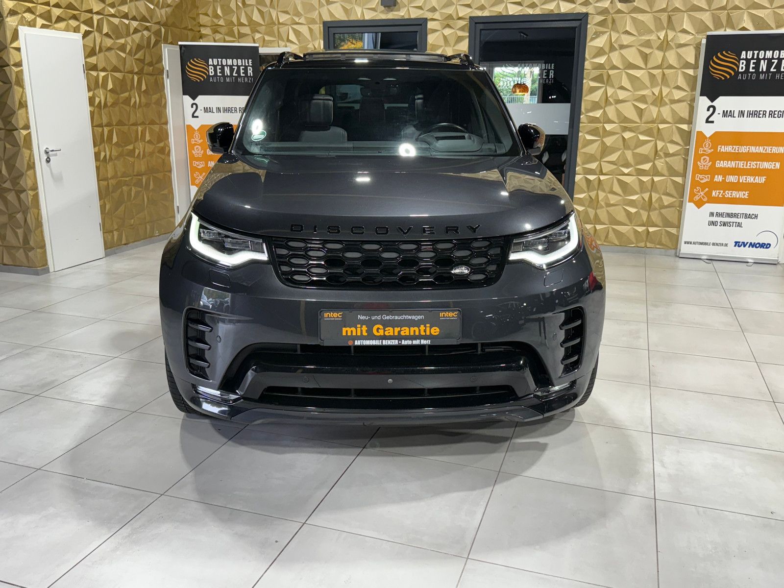 Fahrzeugabbildung Land Rover 5 R-Dynamic HSE D300/7-SITZER/PANO/3D-KAM/VOLL