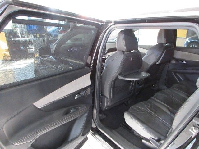 Fahrzeugabbildung Peugeot 5008 GT 1.5D NAVI/LED/SHZ/LEDER/MASSAGE/PARKASS