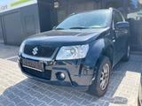Suzuki Grand Vitara 1.6 Comfor 4x4 Klima AHK SHZ 8-Fach - Suzuki Grand Vitara: V6