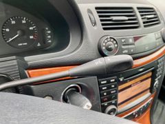 Fahrzeugabbildung Mercedes-Benz E 280 T CDI AAC NAVI SHZ ALU PDC FREISPRECH