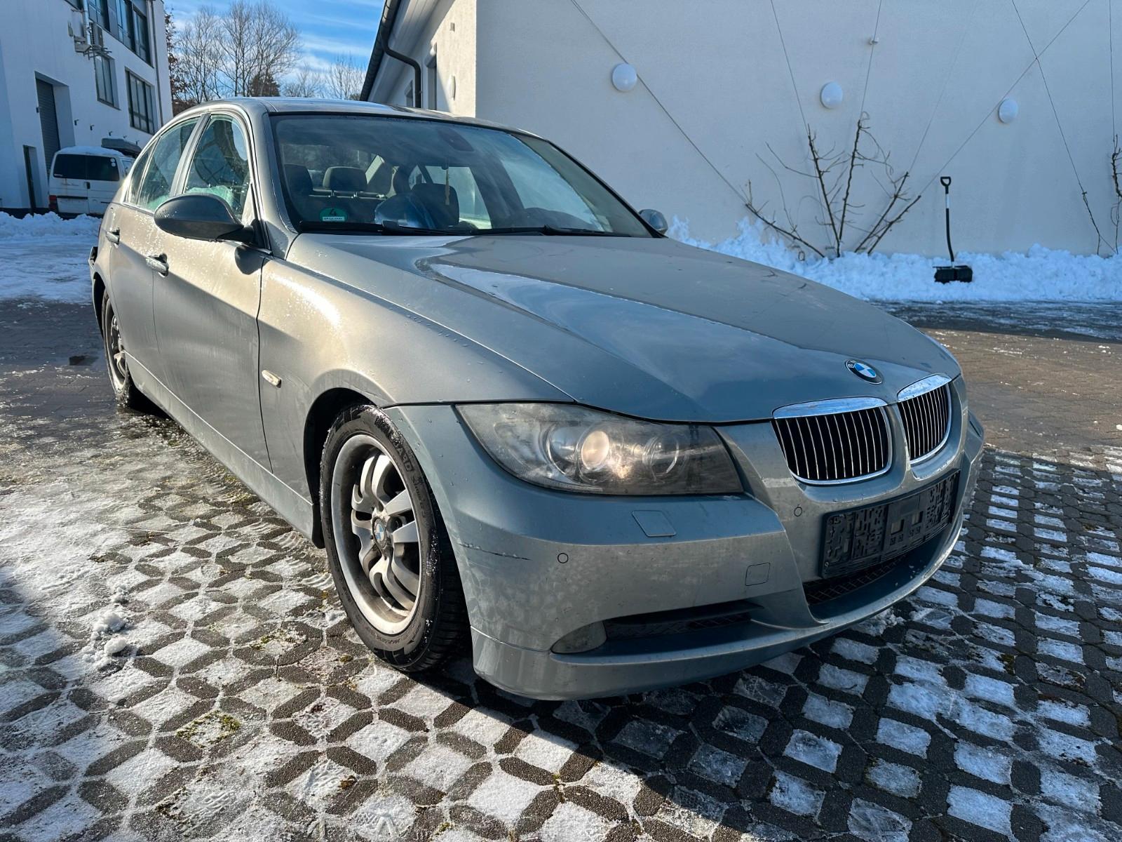 BMW 325i*Automatik*Navi*Xenon*Fahrbereit*