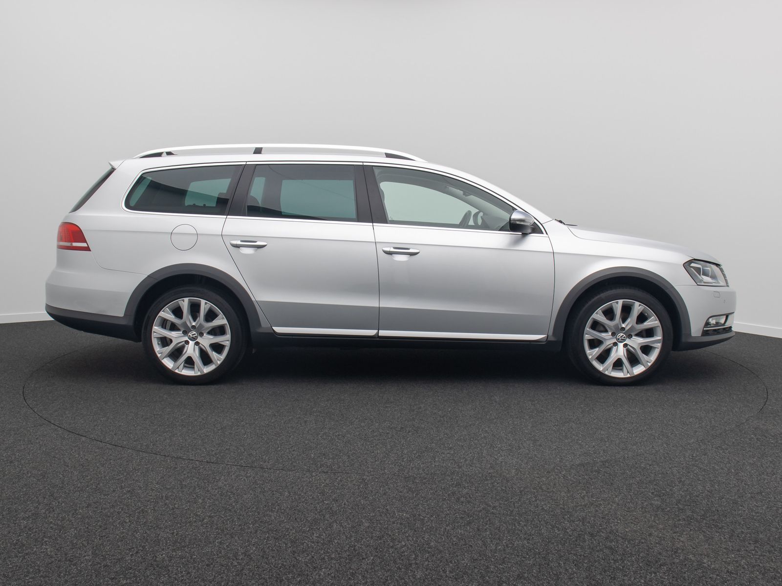 Fahrzeugabbildung Volkswagen Passat Tempomat Kamera DAB AHK SoundSyst 18Zoll