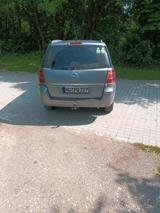 Opel Zafira b - Opel Zafira aus 2023