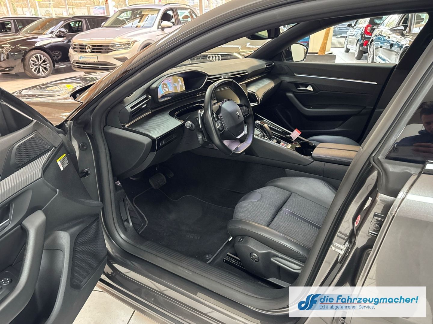 Fahrzeugabbildung Peugeot 508 SW Allure Pack 1.5 BlueHDi Navi ACC Apple Ca