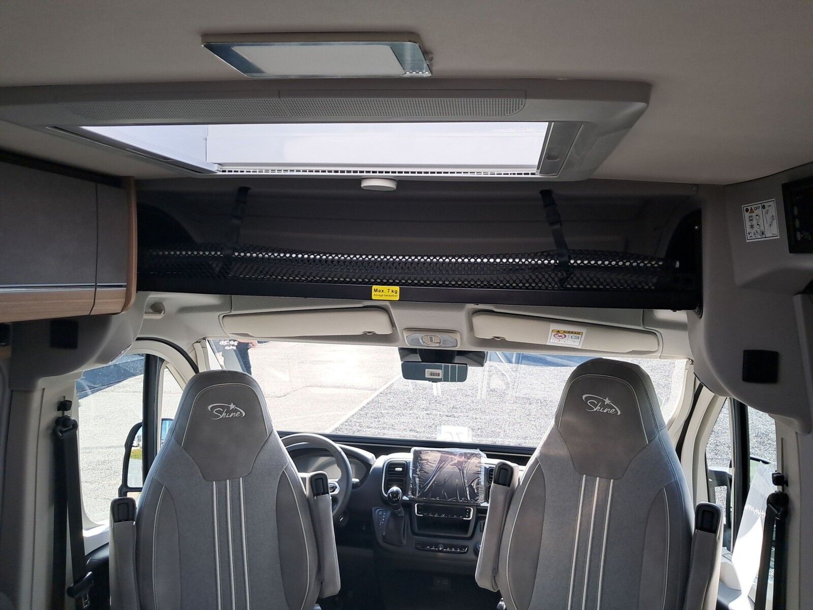 Fahrzeugabbildung Pössl Summit Shine 600 LE Citroen Markise,Solar,Autom.