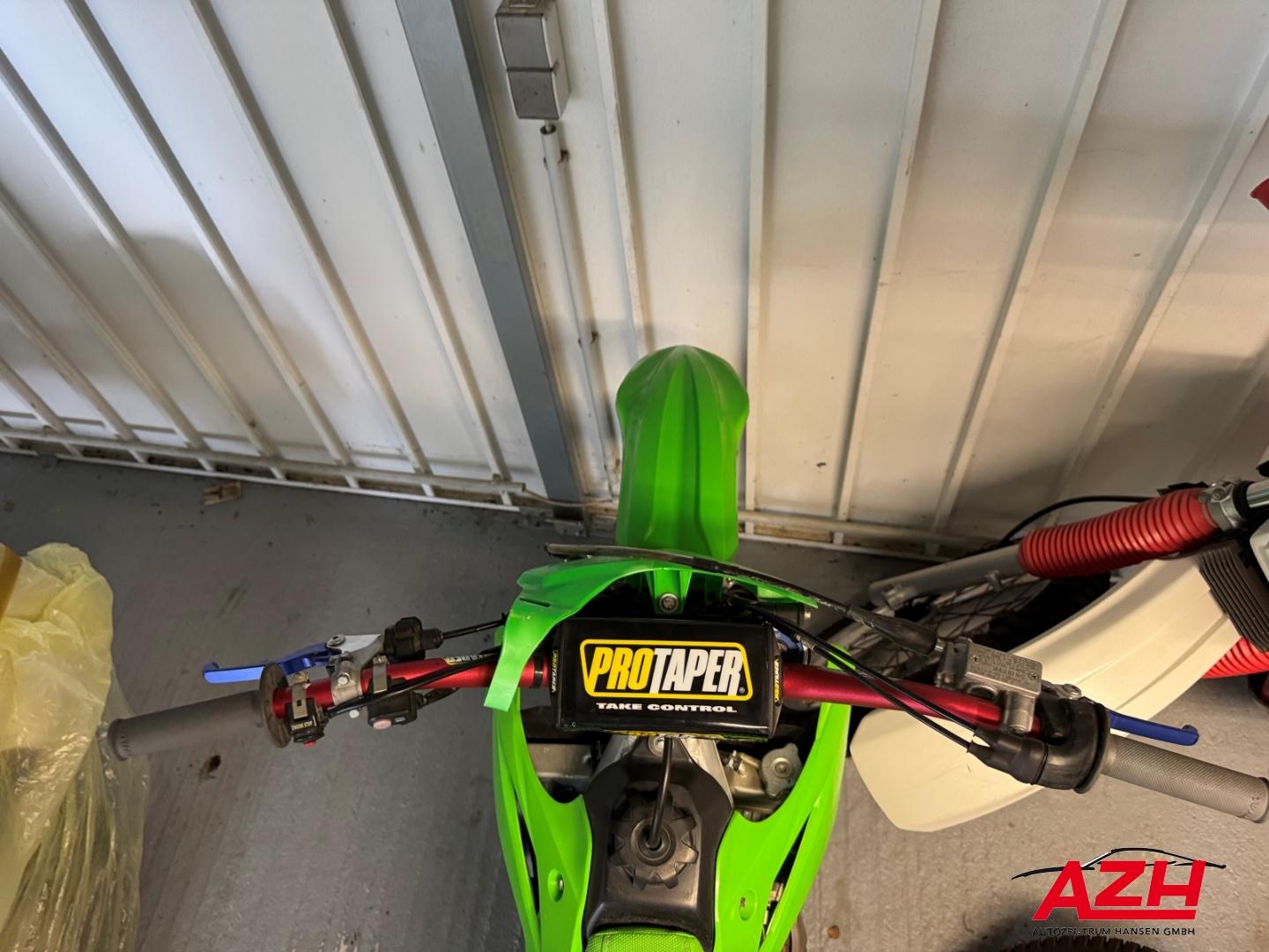 Kawasaki  2014 — photo 11