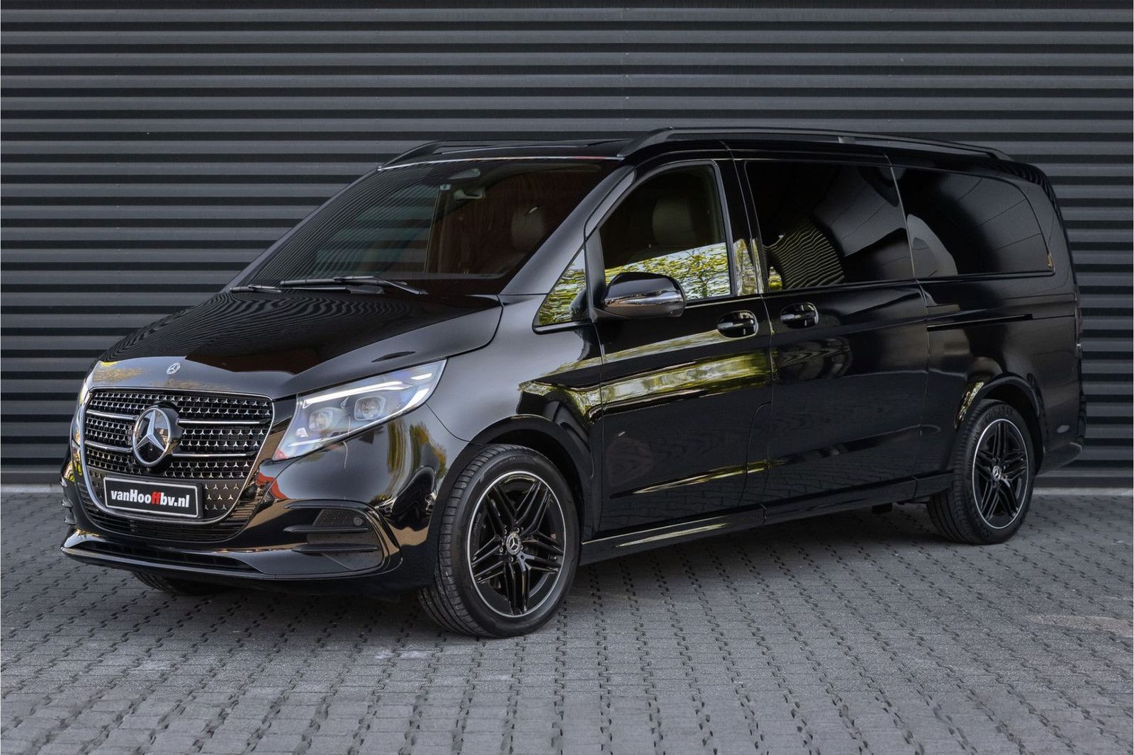 Mercedes-Benz V 300 300d 4 Matic XL AMG-Line -Burmester-Distro