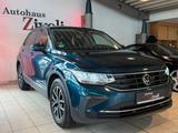 Volkswagen Tiguan Life/LED/SHZ/NAVI/PDC/AHK/ASSIST - mit Diesel-Antrieb: Blau, Luftfederung, Geländewagen