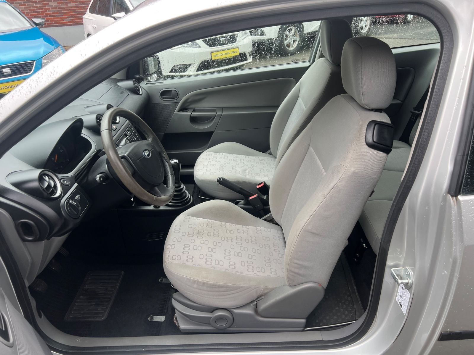 Fahrzeugabbildung Ford Fiesta 1.HAND * 72.000KM *TÜV NEU*