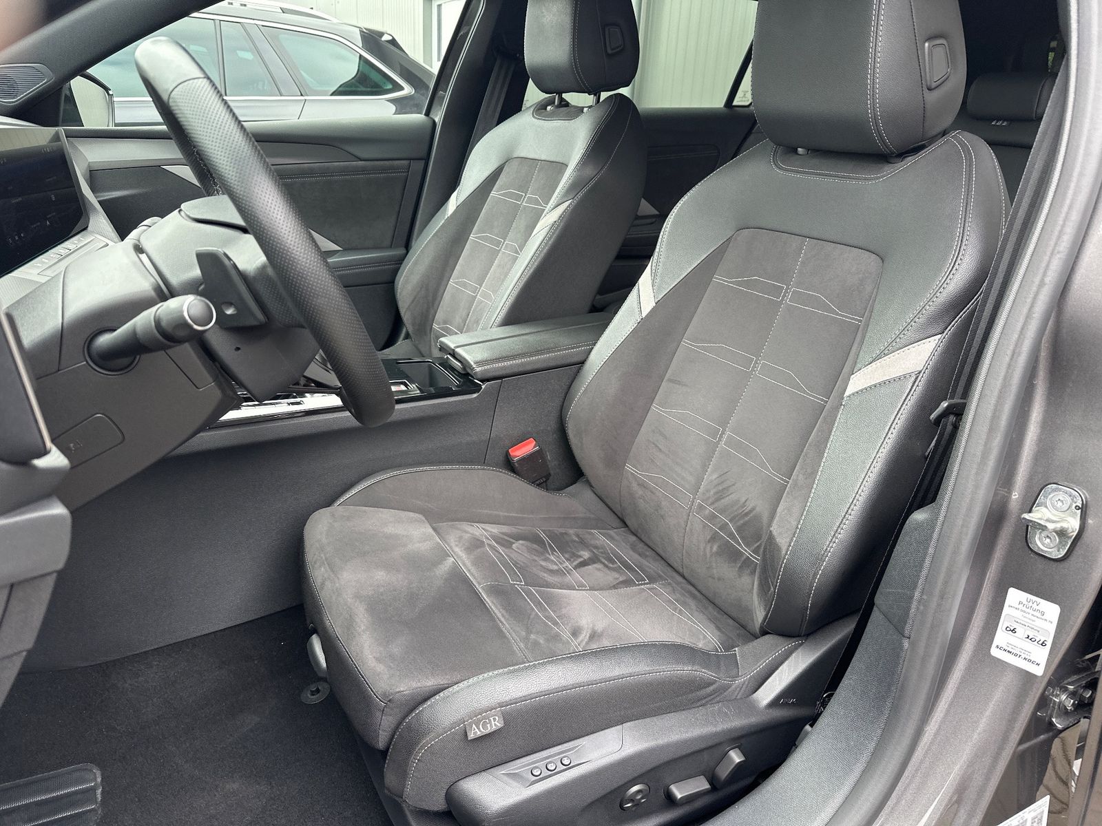 Fahrzeugabbildung Opel Astra ST 1.5 D GS Line NAV+LED+ACC+KAM+AHK+17ZO