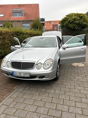 Mercedes-Benz Benz E200 Kompressor