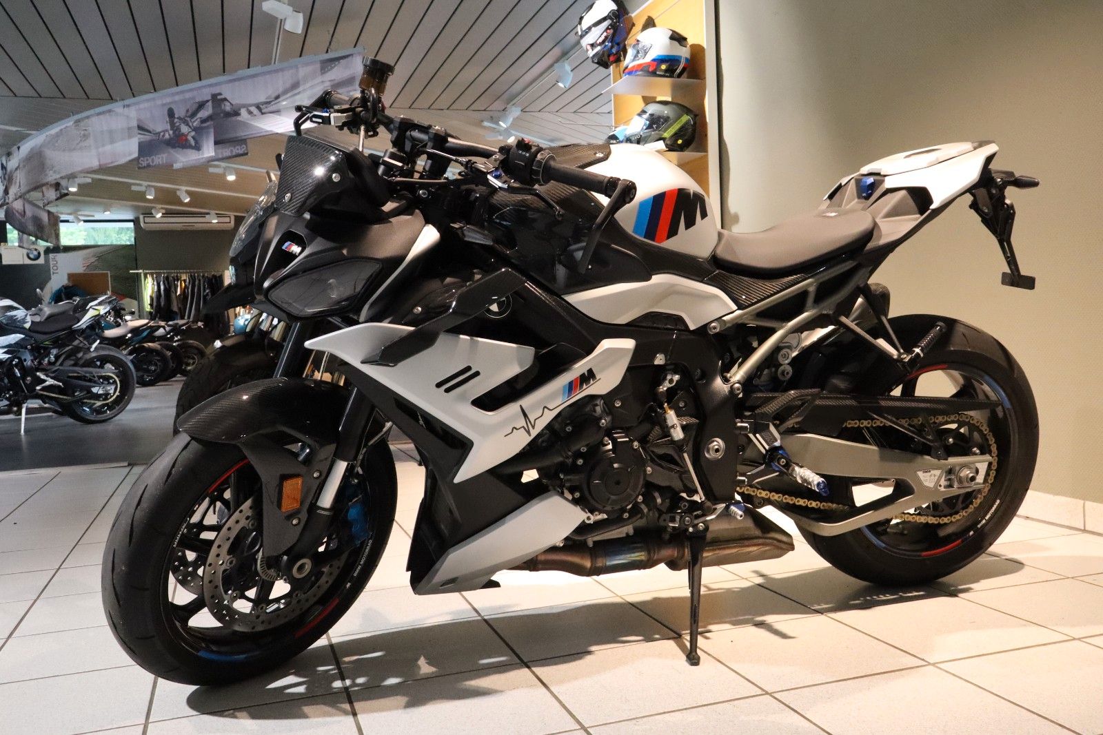 Fahrzeugabbildung BMW M1000R Competition