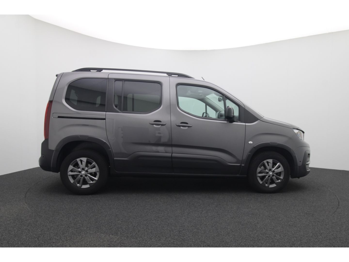Fahrzeugabbildung Peugeot Rifter 1.2 Pure Tech Allure Pack L1 AUTOMATIK